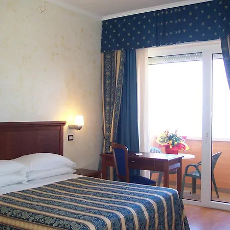 Alexander Hotel