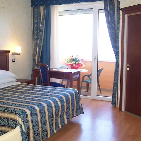 Alexander Hotell Rimini