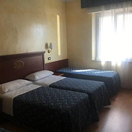 Hotell Alexander *